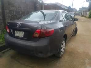 A picture of MANUAL GEAR Dealer market 2009 model Toyota Corolla Bought brand