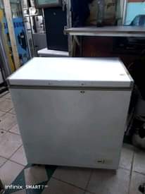 A picture of Freezer hiyo hapo haina shida yeyote inagandish vizuri nicheck tuyajenge