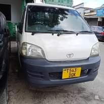 A picture of TOYOTA TOWN HAICE ENJECTION MANUAL GEAR GALI KALI SANA ML