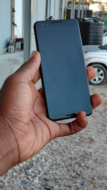 A picture of Google pixel 3