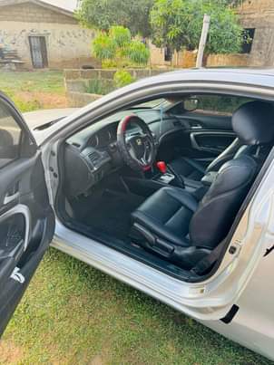 A picture of good gear and good engine everything is working perfect AC