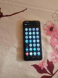 A picture of Vivo y33s