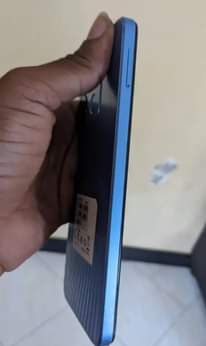 A picture of infinix smart 7 hd gb 64