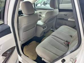 A picture of VENZA 2012 FOR SERIOUS BUYERS Clean 4plugs venza 2012 Tokumbo