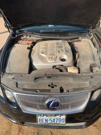 A picture of Lexus GS 07 08 owner is traveling engine and gear