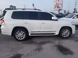A picture of Landcruiser V8 for sale