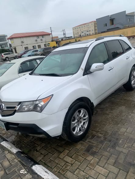 A picture of Acura MDX 09161611712