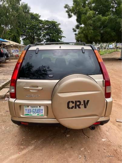 A picture of Distress Honda CRV 2004 for sell