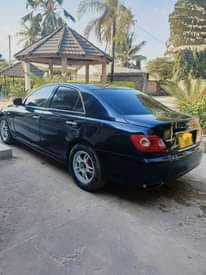 A picture of Toyota mark X