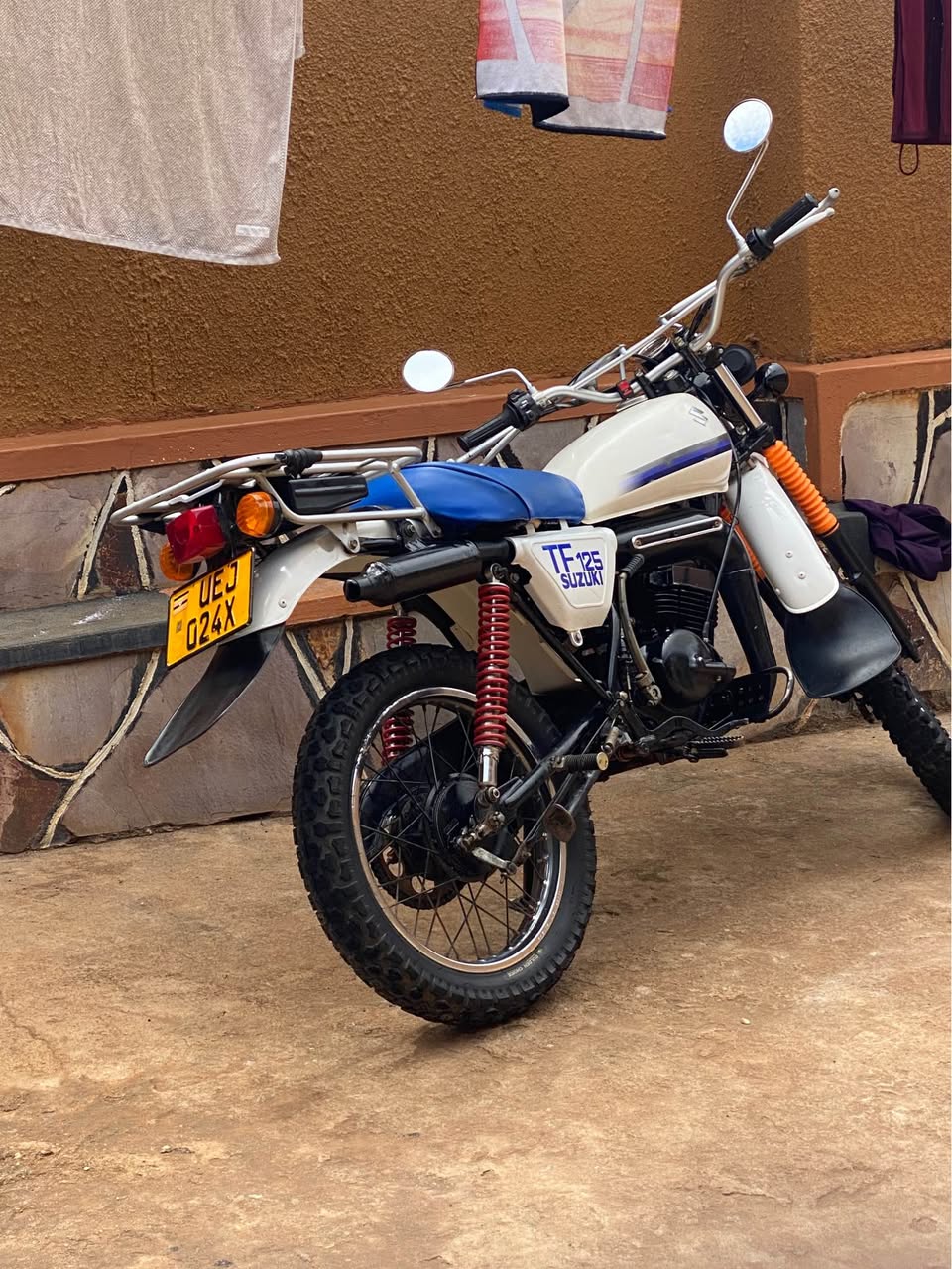 A picture of SUZUKI TF125