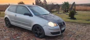 Lindo L.
