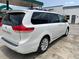 A picture of 2011 Toyota Sienna 14 8m Tokunbo keyless Full option with
