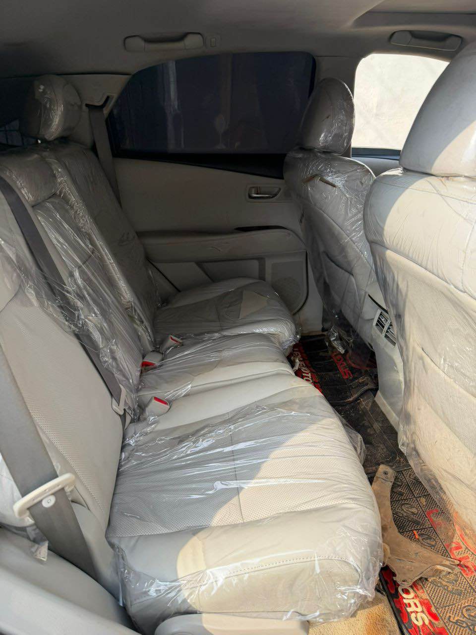 A picture of Good Deal Lexus Rx 350 2010 2021 on custom Full