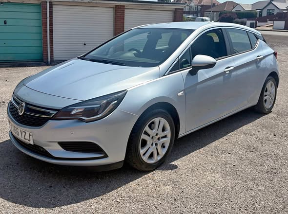 vauxhall astra