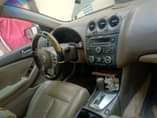 A picture of CLEAN NIGERIA USED NISSAN ALTIMA 2006 MODEL THUMB START ENGINE