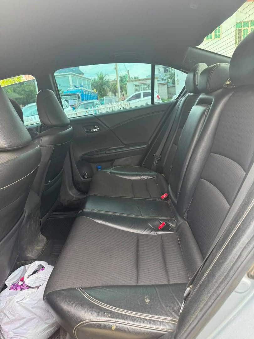 A picture of HONDA ACCORD 2016 LX