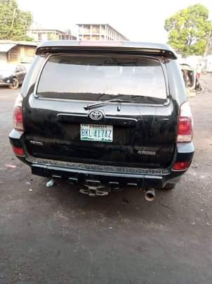 A picture of 2004 Toyota 4Runner Limited