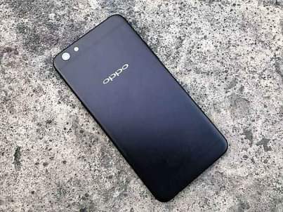 A picture of Oppo A83