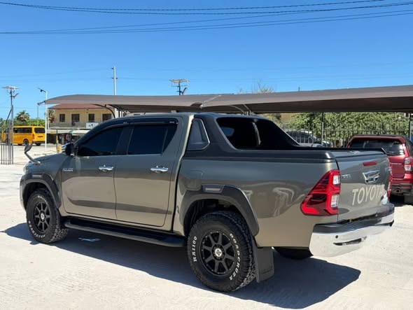 A picture of Toyota Hilux Pick Up