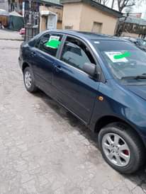 A picture of 2002 Toyota Bank model