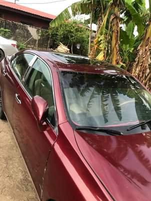 A picture of 2008 es 350