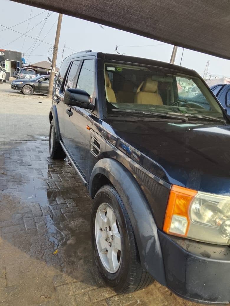 A picture of First User Land Rover LR3