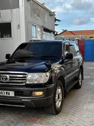 A picture of LAND CRUISER AMAZON