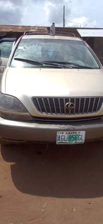 A picture of 2003 Lexus Rx300