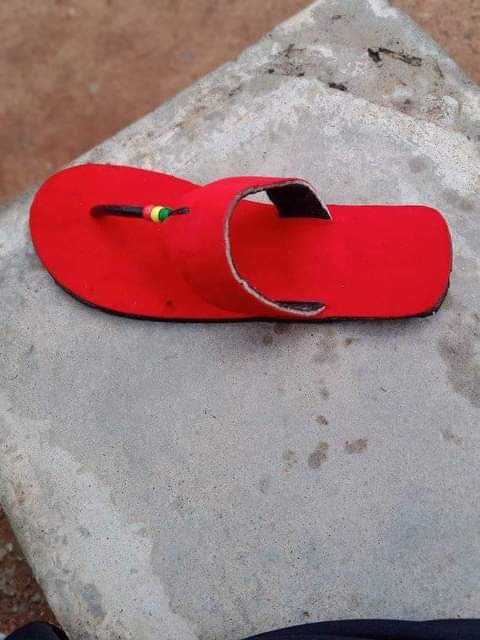 slippers