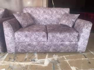 A picture of Sofa la watu 6