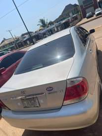 A picture of 2004 Toyota Camry
