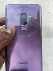 A picture of Samsung s9 