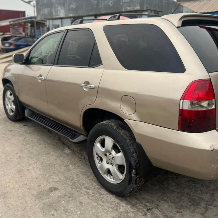 A picture of First Body Acura MDX 2006