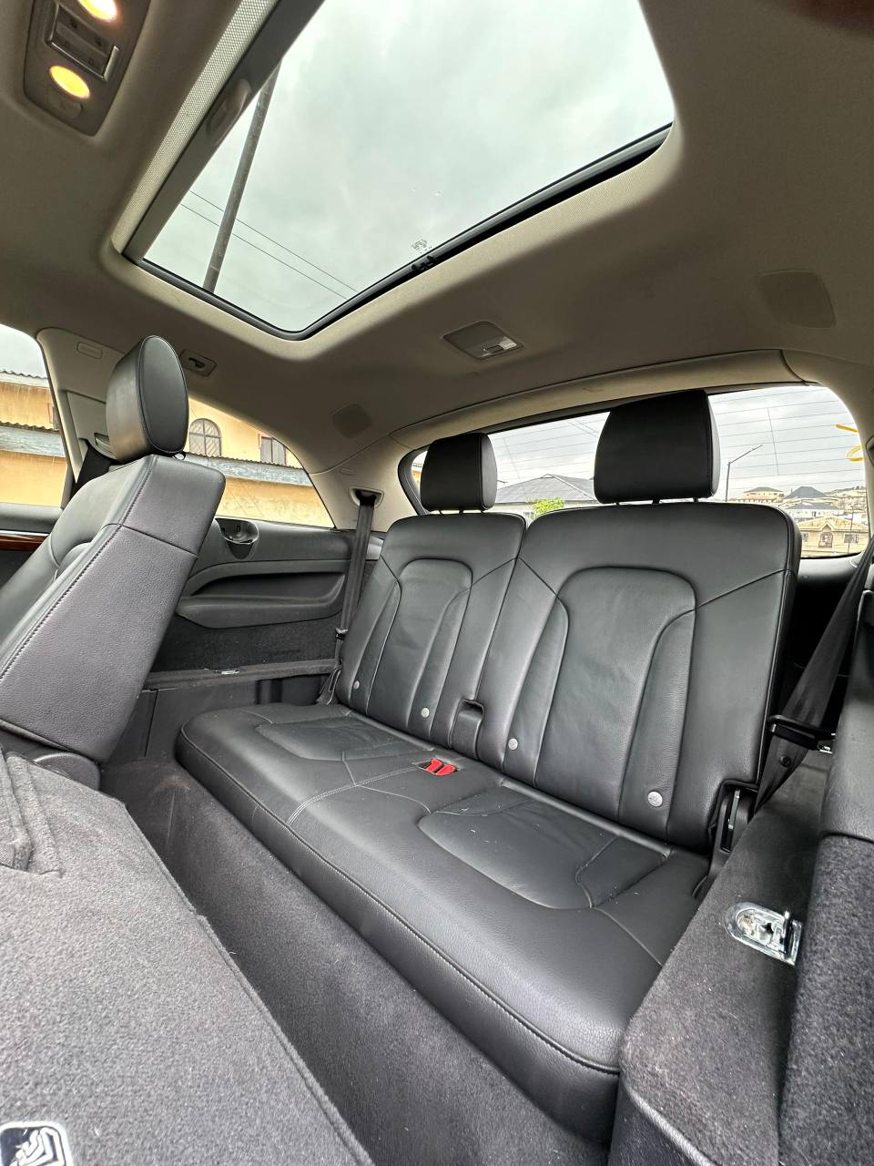 A picture of  Foreign Used 2015 Audi Q7 3.0T Quattro Fullest Option
