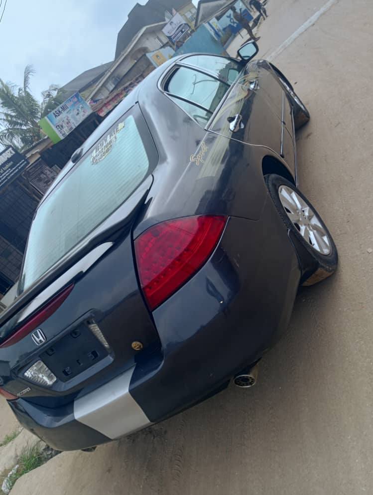 A picture of Honda Accord 06