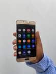 A picture of Samsung C7
