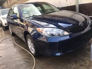 A picture of Toyota Camry 2004