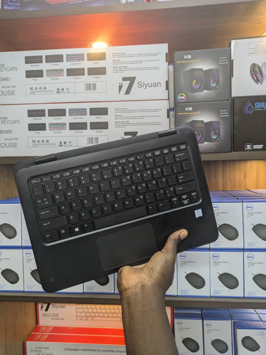 A picture of Hp 11e 7th core i5 Ssd256gb ram8gb Screen size 12.5