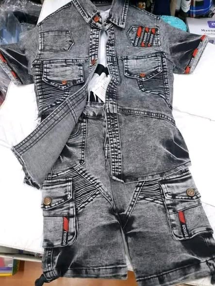 A picture of Kids jeans