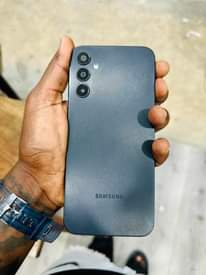 A picture of SAMSUNG A14 RAM