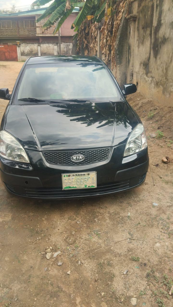 A picture of Kia rio