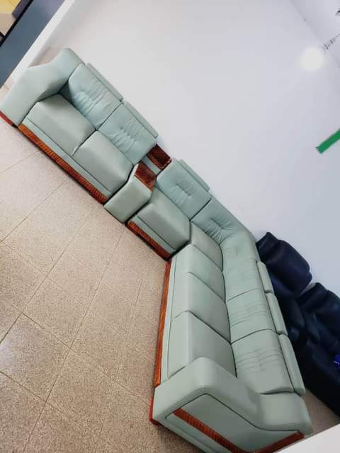 A picture of L Sofa set