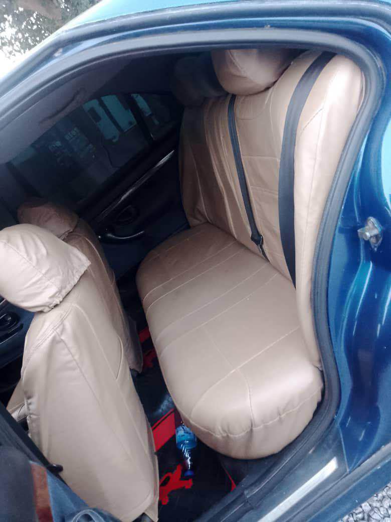 A picture of DISTRESS Neatly used Peugeot 406 manual transmission in good conds