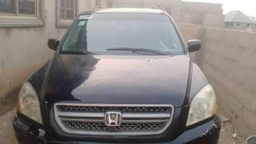 A picture of Honda Pilot 2003