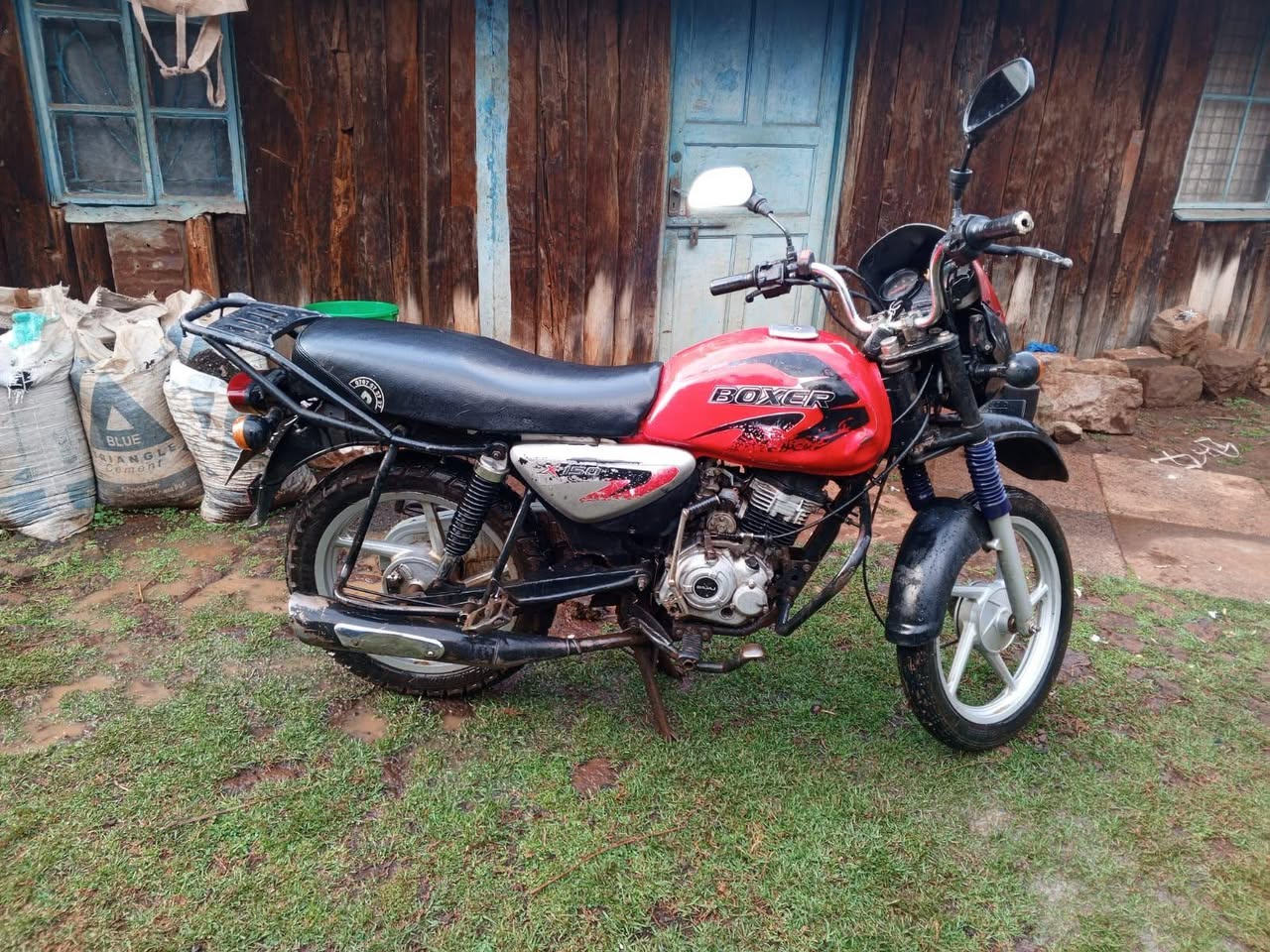 bajaj boxer