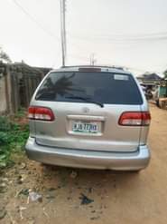 A picture of 2003 Toyota Sienna Fairly used by a lady Nothing to