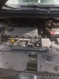 A picture of NEATLY USED FIRST BODY HYUNDAI Is35 Sound engine Smooth Gear
