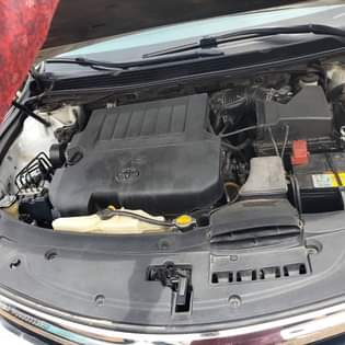 A picture of Model Toyota Avalon XLE Year 2013 Features Toks Grade full