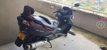 A picture of Suzuki Burgman Sky Wave 