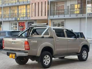 A picture of Price Bei 45M Toyota Hilux Year 2015 Engine Capacity 2700Cc